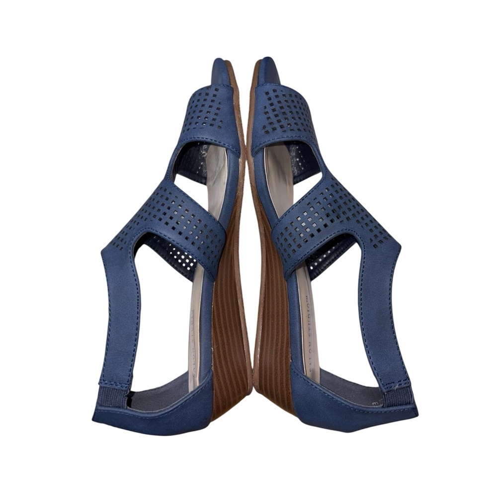 Salon Studio Navy Blue Perforated Upper Open Toe Wedge Sandals Women’s Size 8W - Picture 9 of 11